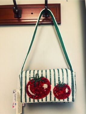 Handcrafted in India tomato theme beaded bag. TikTok viral NWT 🍅💚